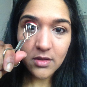 Curling my lashes